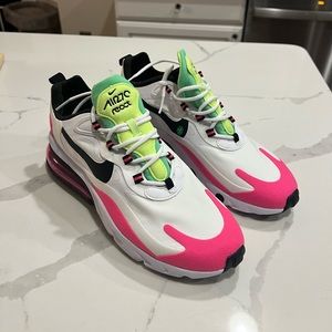 Women Nike reacts size 10